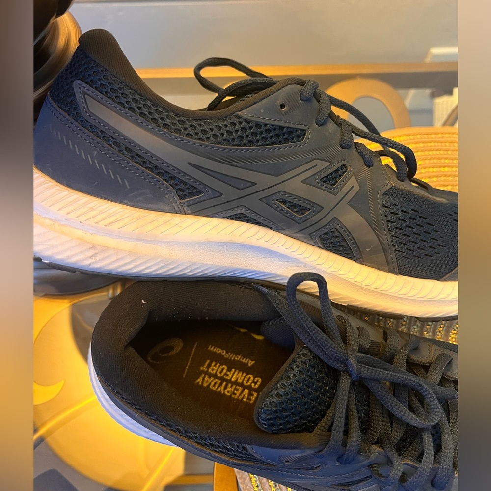 Asics men’s shoes 10 1/2 worn once, navy blue